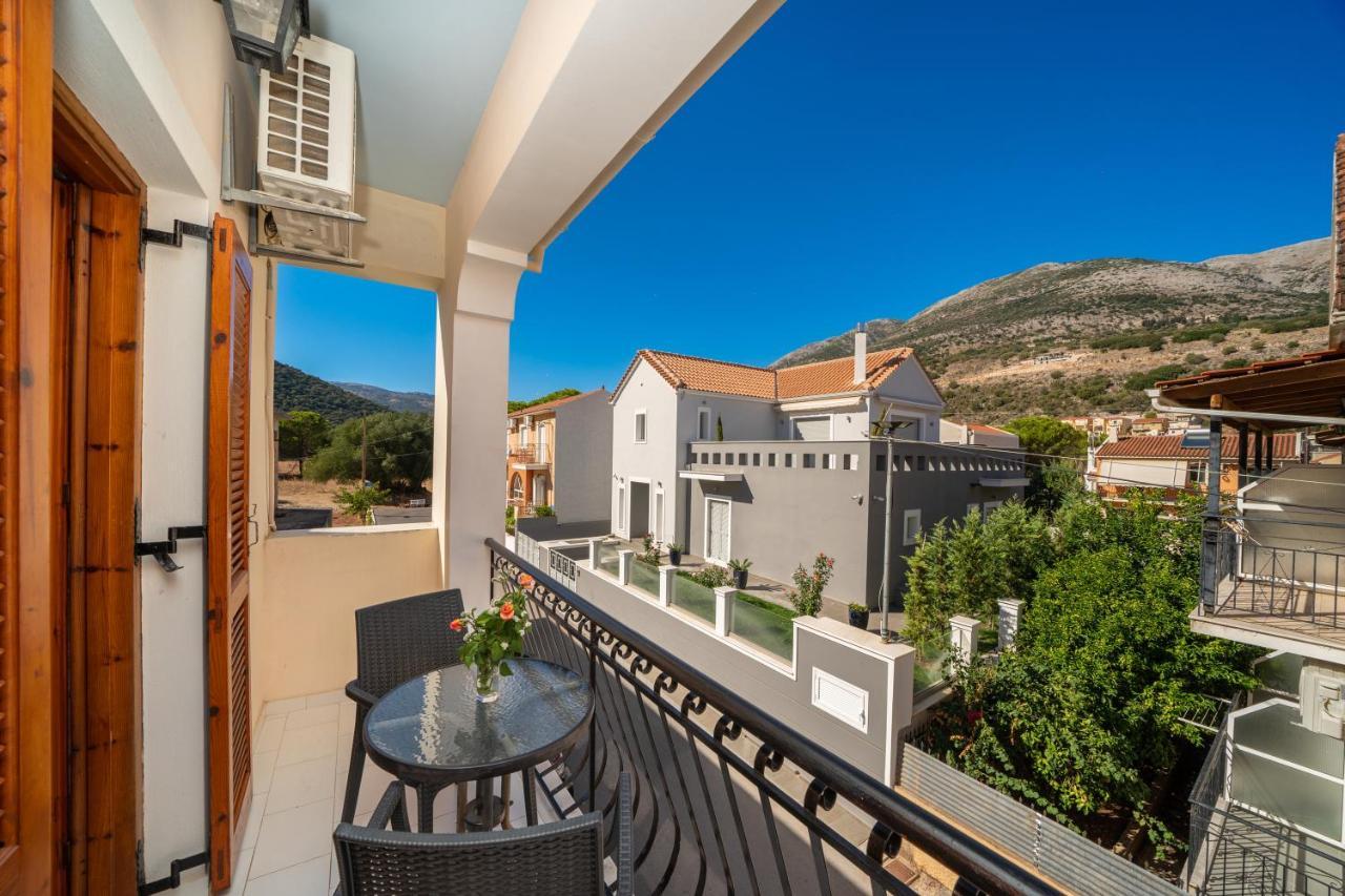Alexatos Studios & Apartments Agia Efimia Exterior foto